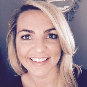 Meet your Posher, Abbey